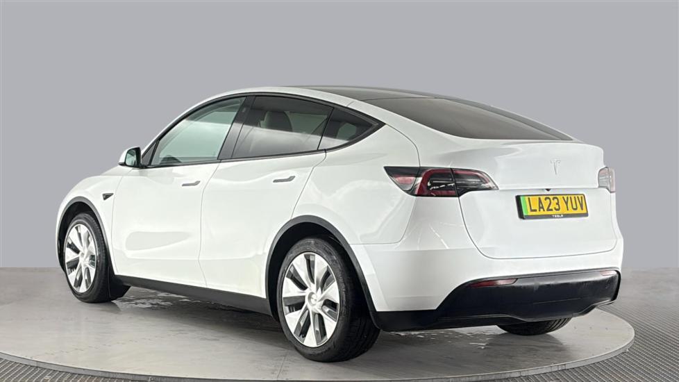 TESLA MODEL Y HATCHBACK RWD 5dr Auto