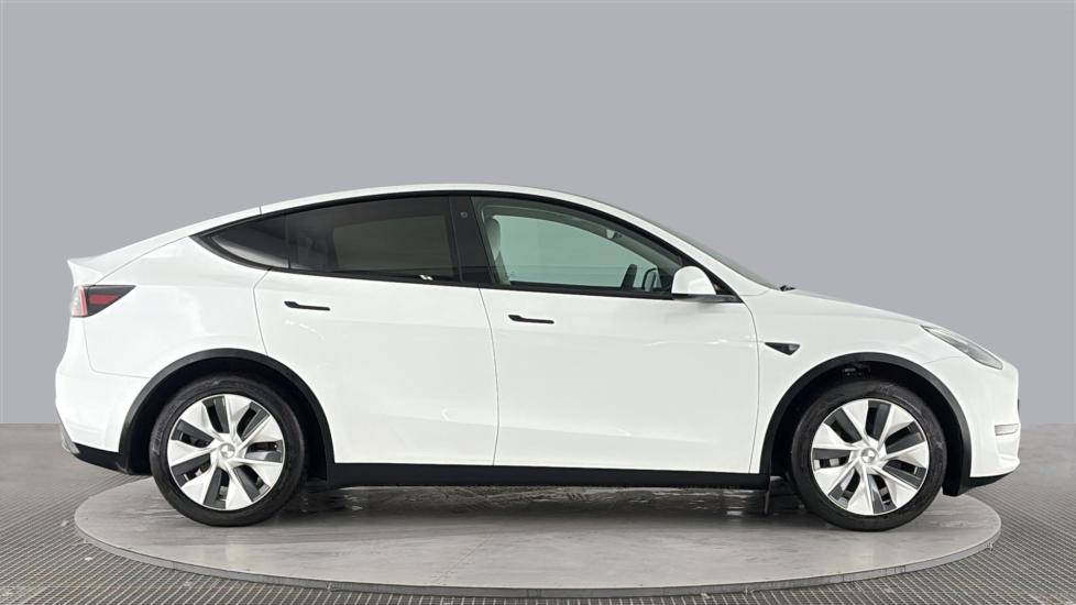 TESLA MODEL Y HATCHBACK RWD 5dr Auto