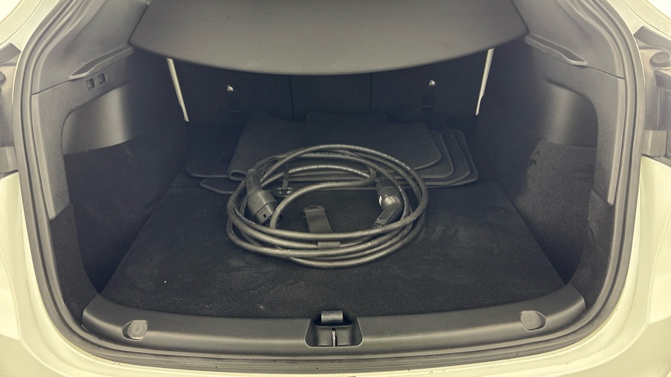 TESLA MODEL Y HATCHBACK RWD 5dr Auto