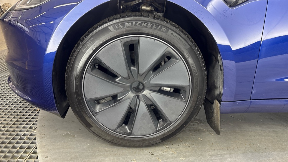 TESLA MODEL 3 SALOON RWD 4dr Auto