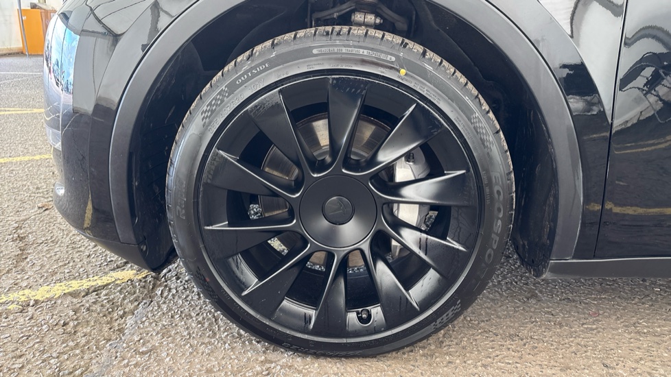 TESLA MODEL Y HATCHBACK Long Range AWD 5dr Auto