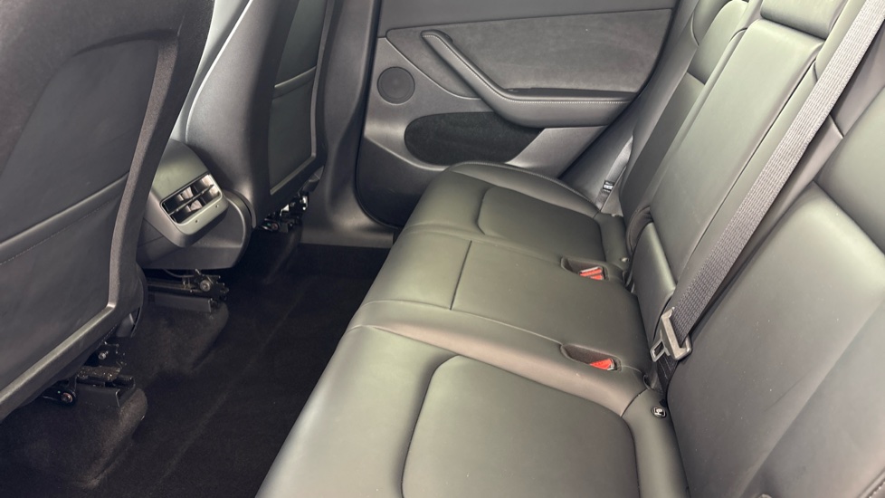 TESLA MODEL Y HATCHBACK Long Range AWD 5dr Auto