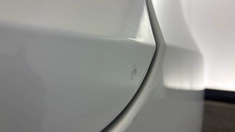 TESLA MODEL Y HATCHBACK Long Range AWD 5dr Auto