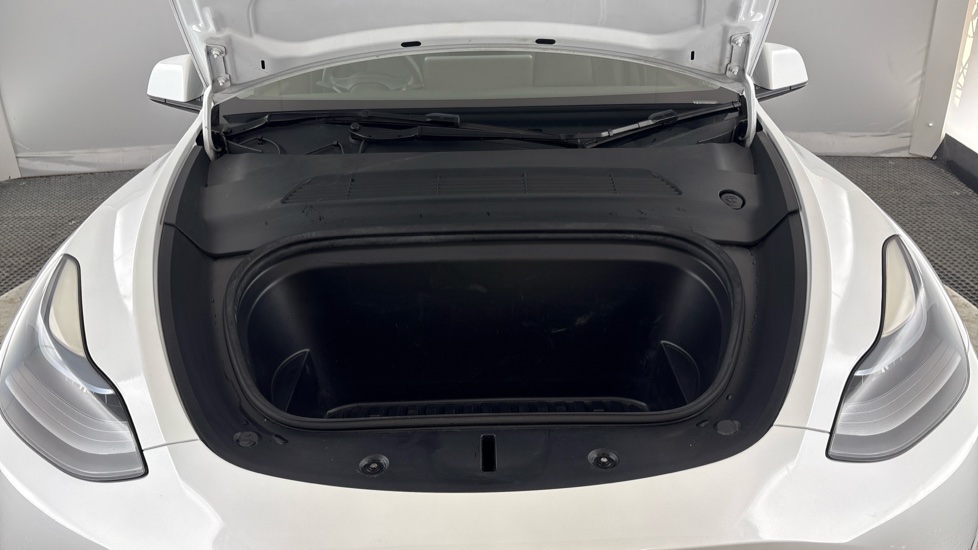 TESLA MODEL Y HATCHBACK Long Range AWD 5dr Auto