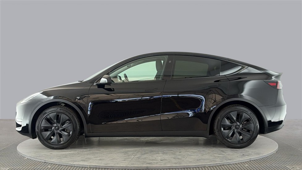 TESLA MODEL Y Image 2