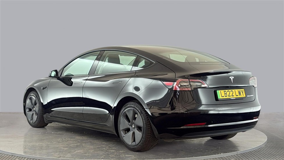 TESLA MODEL 3 Image 3