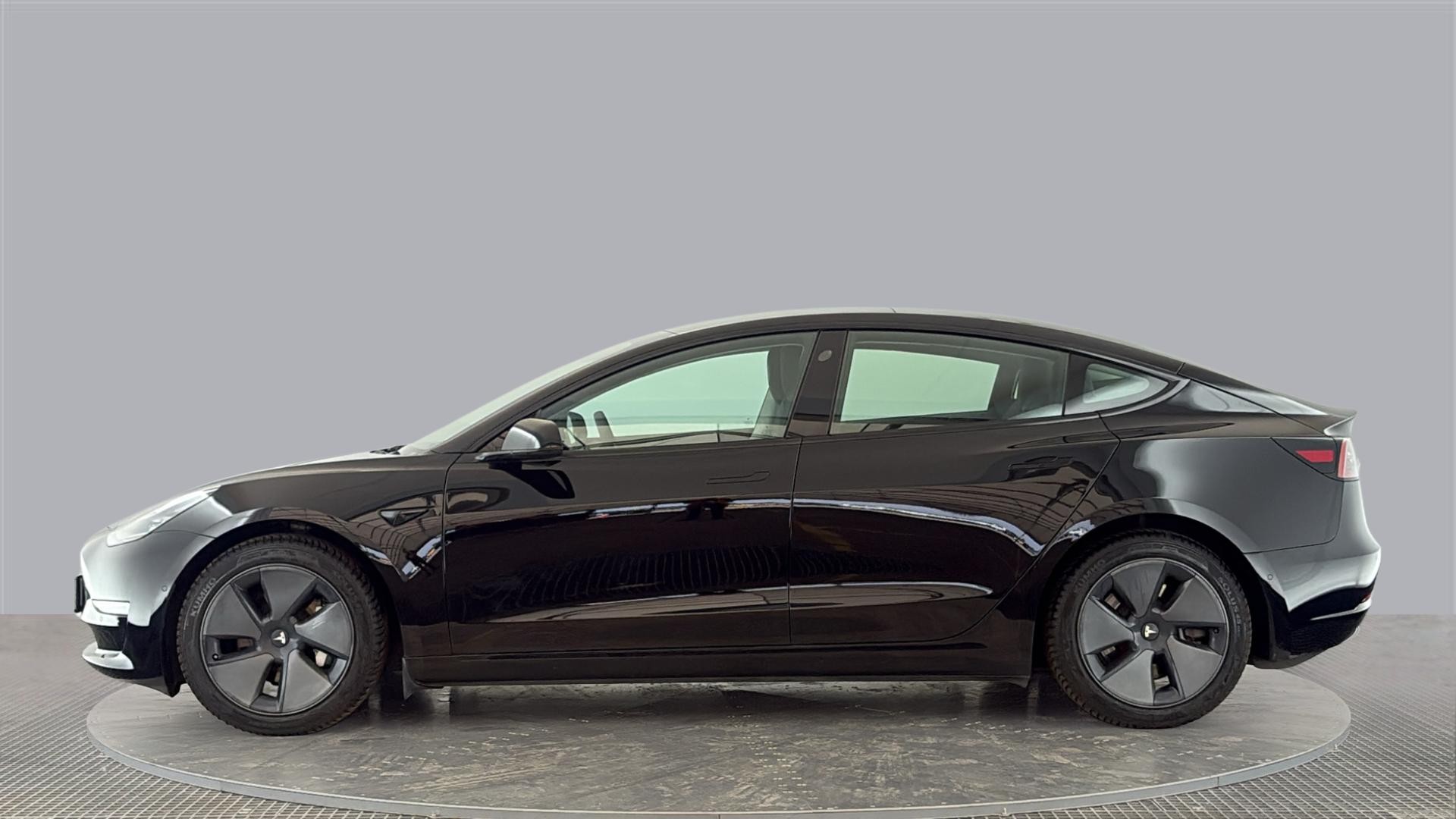Long Range AWD 4dr Auto