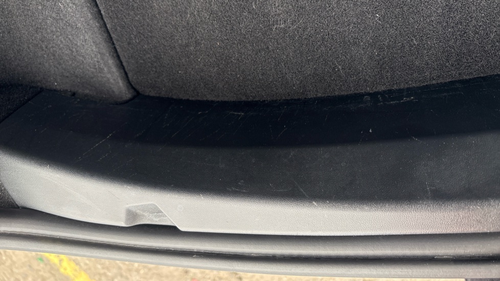 TESLA MODEL 3 Scratches