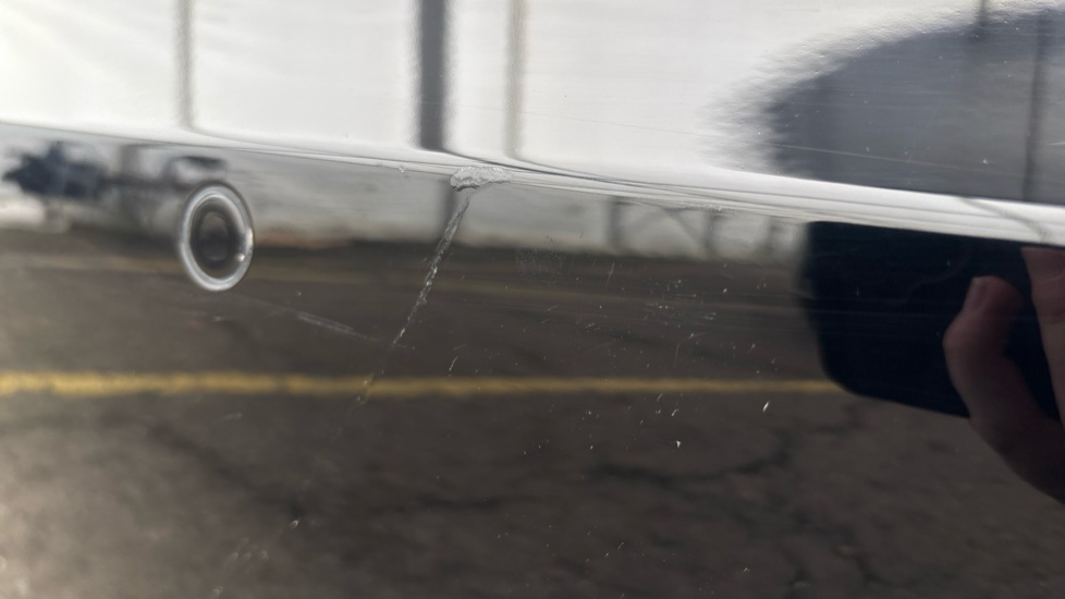 TESLA MODEL 3 Chips and scratches