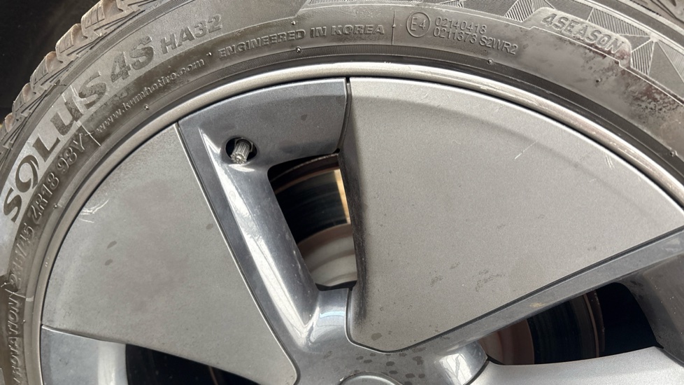 TESLA MODEL 3 Scuff