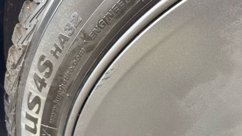 TESLA MODEL 3 Scuff