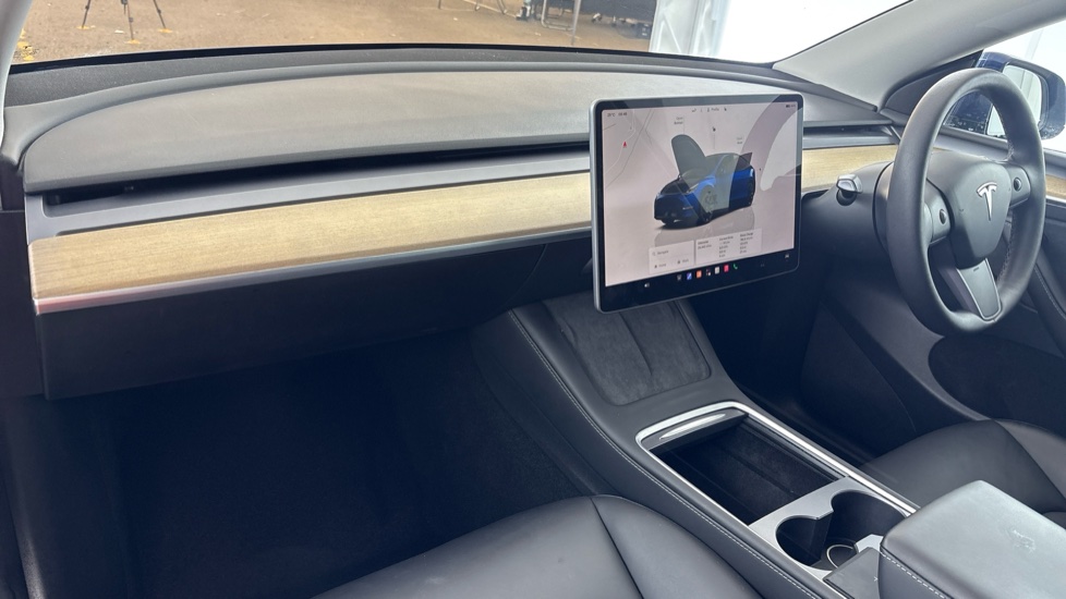 TESLA MODEL Y HATCHBACK Long Range AWD 5dr Auto