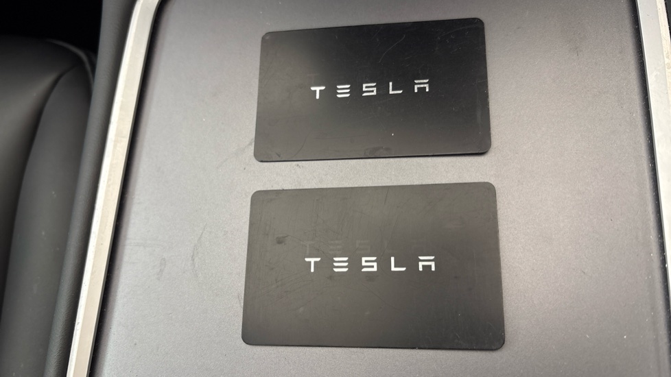 TESLA MODEL Y HATCHBACK Long Range AWD 5dr Auto