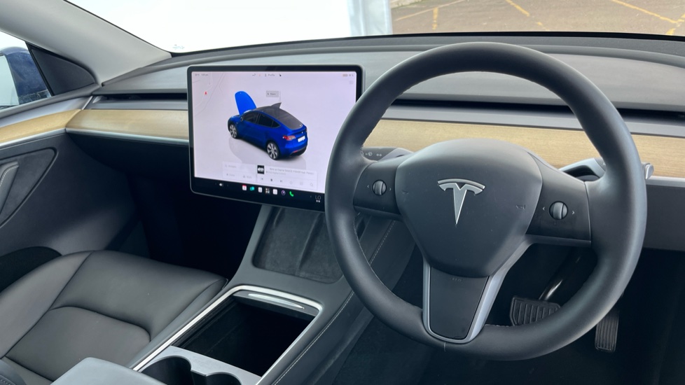 TESLA MODEL Y Image 9