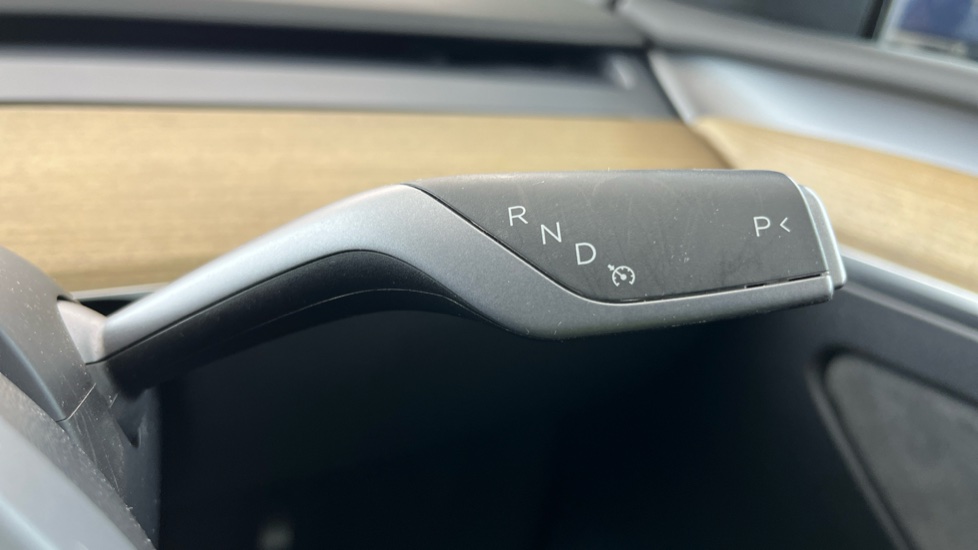 TESLA MODEL Y cruise control