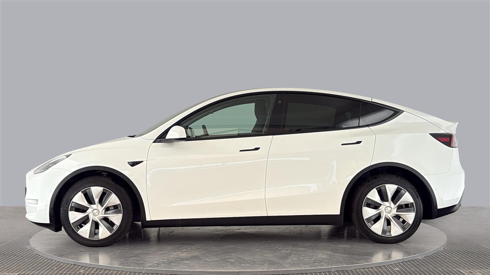 TESLA MODEL Y MODEL Y HATCHBACK Long Range AWD 5dr Auto