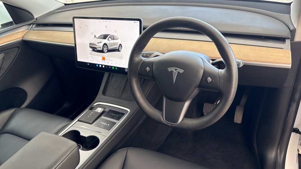 TESLA MODEL Y Image 9