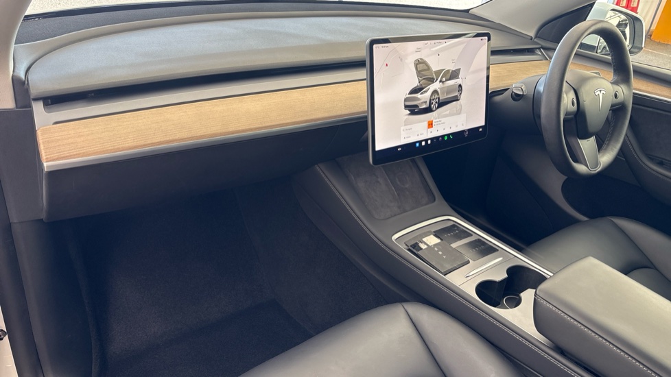 TESLA MODEL Y Image 10