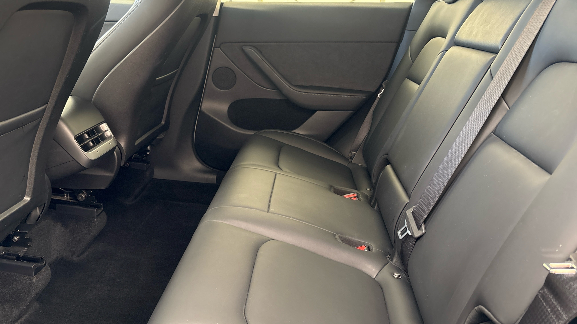 TESLA MODEL Y MODEL Y HATCHBACK Long Range AWD 5dr Auto