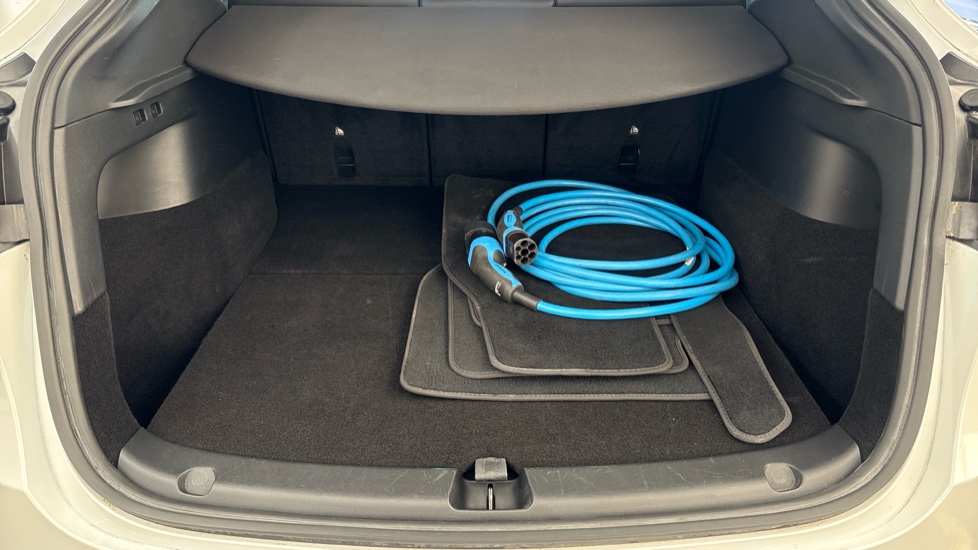TESLA MODEL Y Image 15