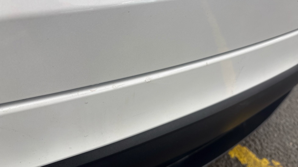 TESLA MODEL Y HATCHBACK Performance AWD 5dr Auto