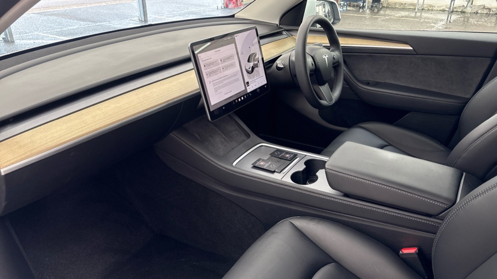 TESLA MODEL Y HATCHBACK Performance AWD 5dr Auto