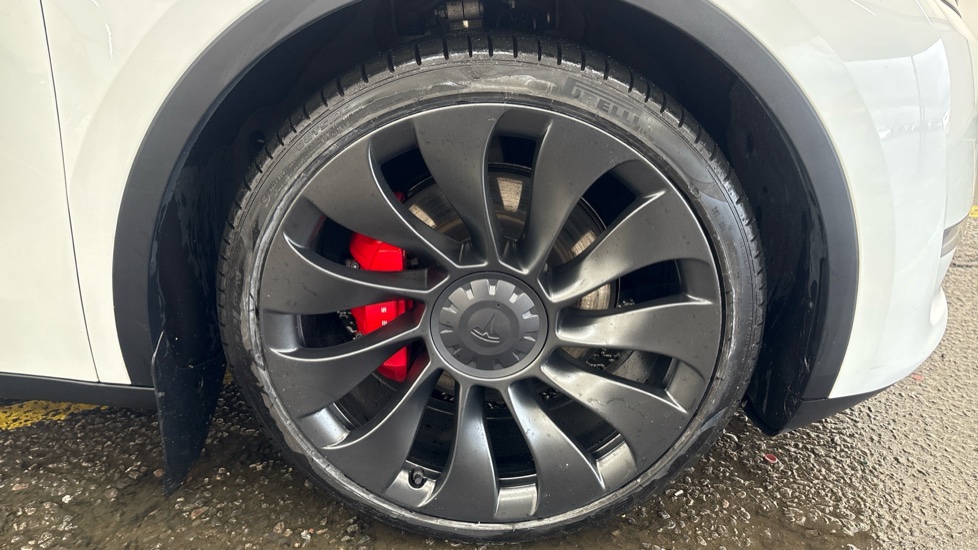 TESLA MODEL Y HATCHBACK Performance AWD 5dr Auto