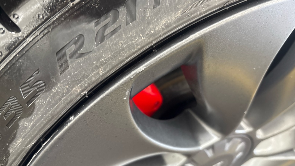 TESLA MODEL Y HATCHBACK Performance AWD 5dr Auto