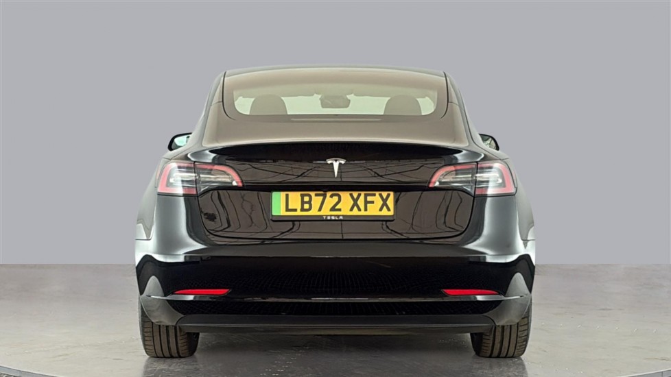 TESLA MODEL 3 Image 4