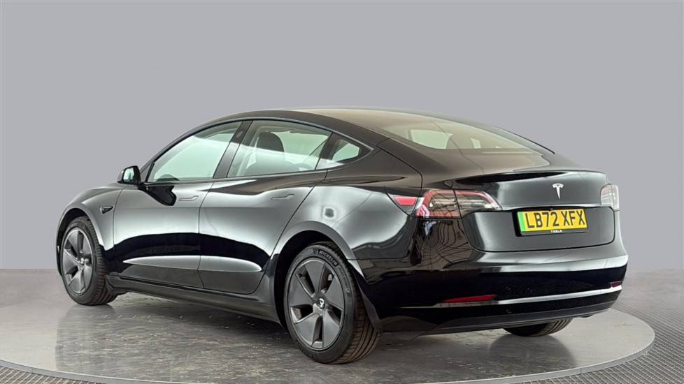 TESLA MODEL 3 Image 3