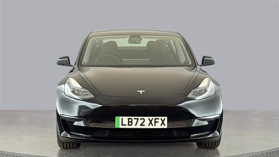 TESLA MODEL 3 Image 8