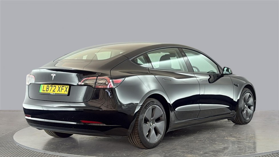 TESLA MODEL 3 Image 5