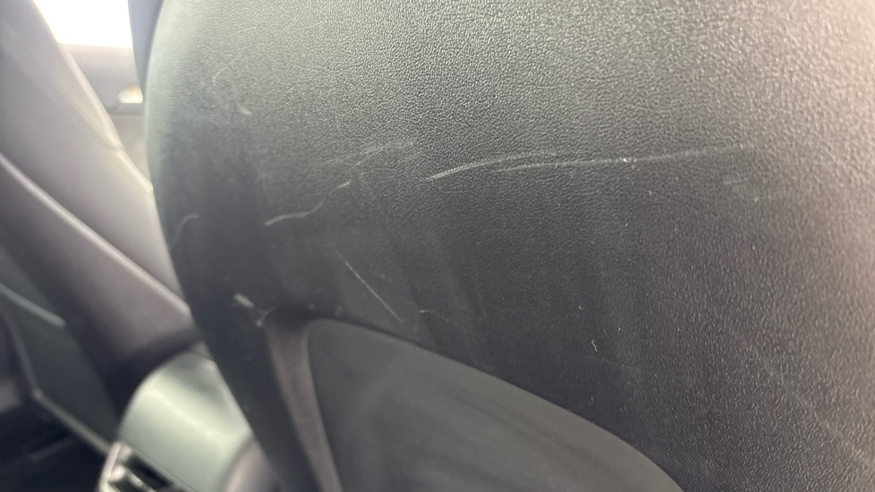TESLA MODEL 3 scratches