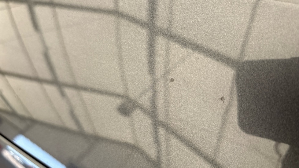 MG MG4 chips and dents