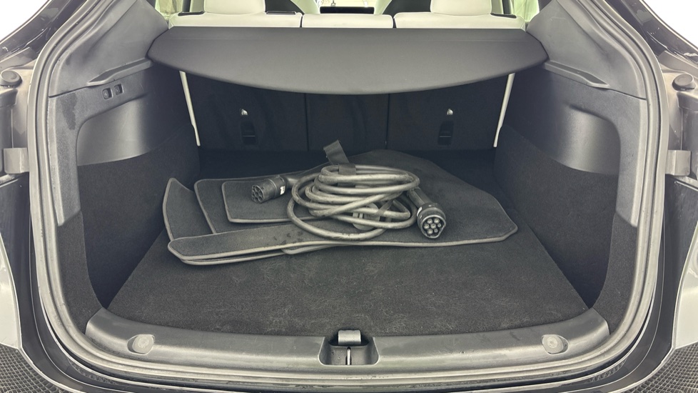 TESLA MODEL Y HATCHBACK Long Range AWD 5dr Auto
