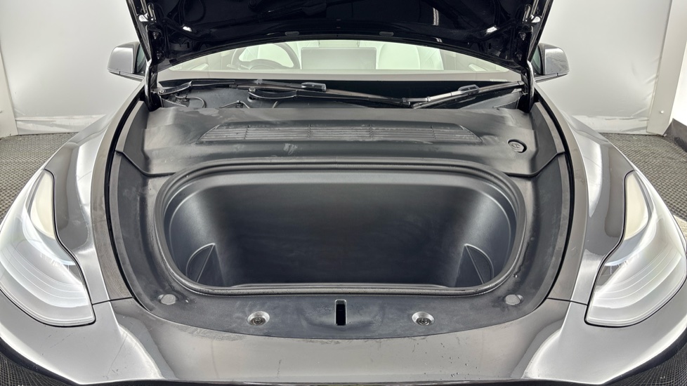 TESLA MODEL Y HATCHBACK Long Range AWD 5dr Auto