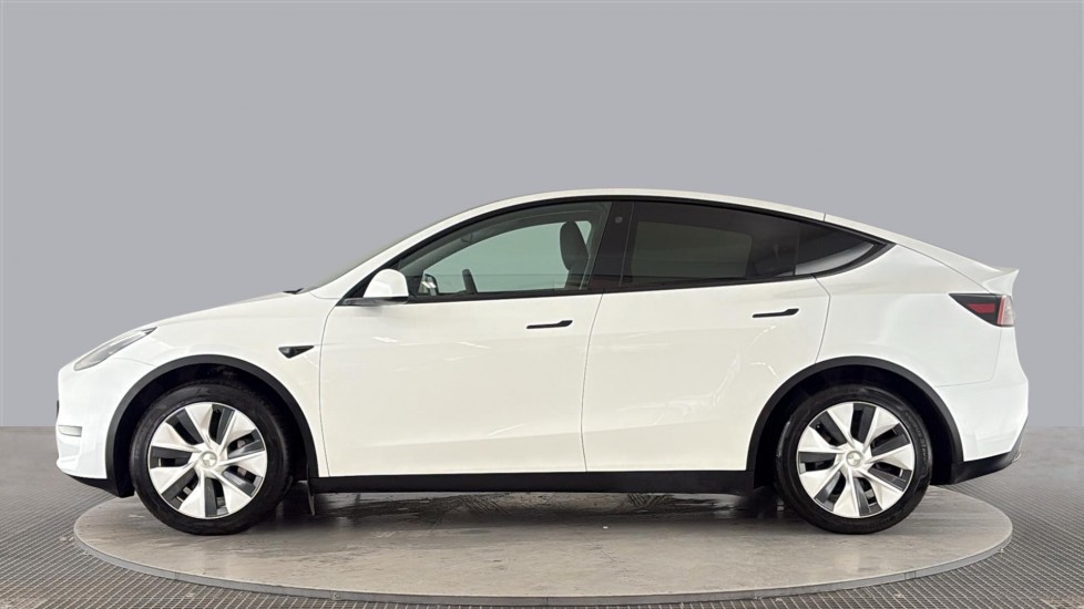TESLA MODEL Y HATCHBACK RWD 5dr Auto