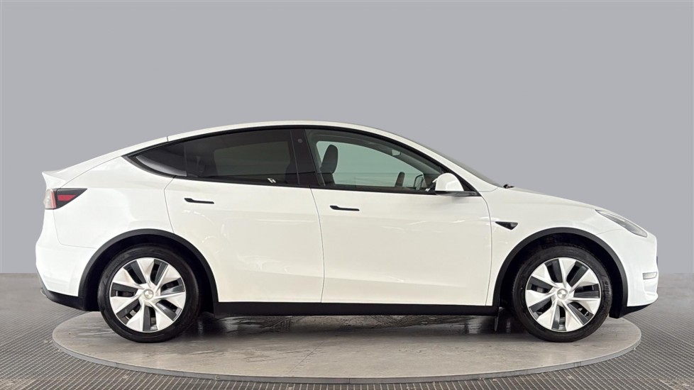TESLA MODEL Y HATCHBACK RWD 5dr Auto