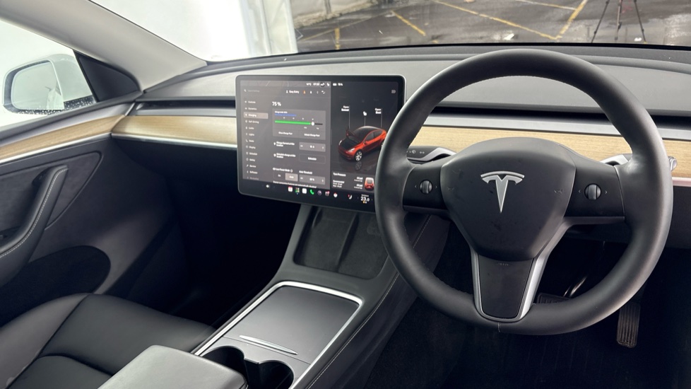 TESLA MODEL Y HATCHBACK Long Range AWD 5dr Auto