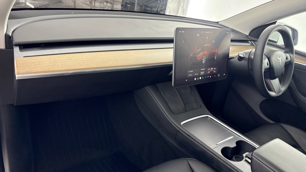 TESLA MODEL Y HATCHBACK Long Range AWD 5dr Auto