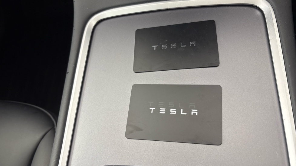 TESLA MODEL Y HATCHBACK Long Range AWD 5dr Auto