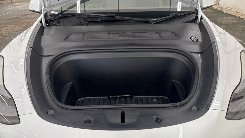 TESLA MODEL Y HATCHBACK Long Range AWD 5dr Auto
