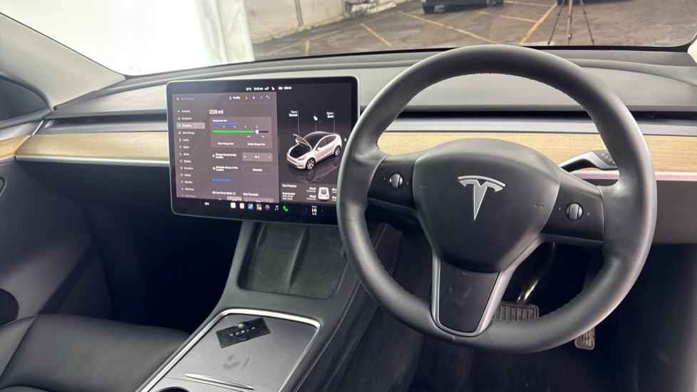 TESLA MODEL Y HATCHBACK Long Range AWD 5dr Auto