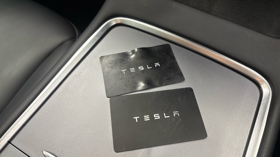 TESLA MODEL Y HATCHBACK Long Range AWD 5dr Auto