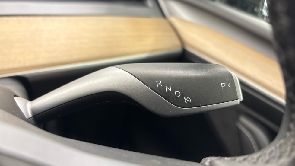 TESLA MODEL Y HATCHBACK Long Range AWD 5dr Auto