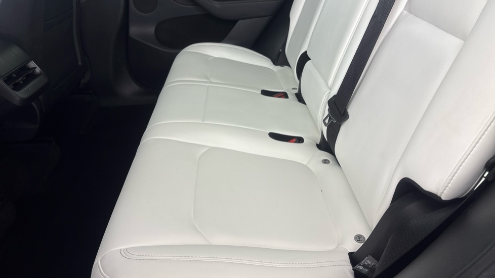 TESLA MODEL Y HATCHBACK Long Range AWD 5dr Auto