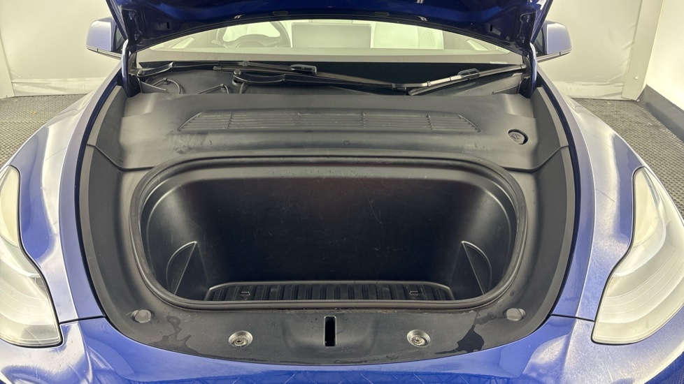 TESLA MODEL Y HATCHBACK Long Range AWD 5dr Auto