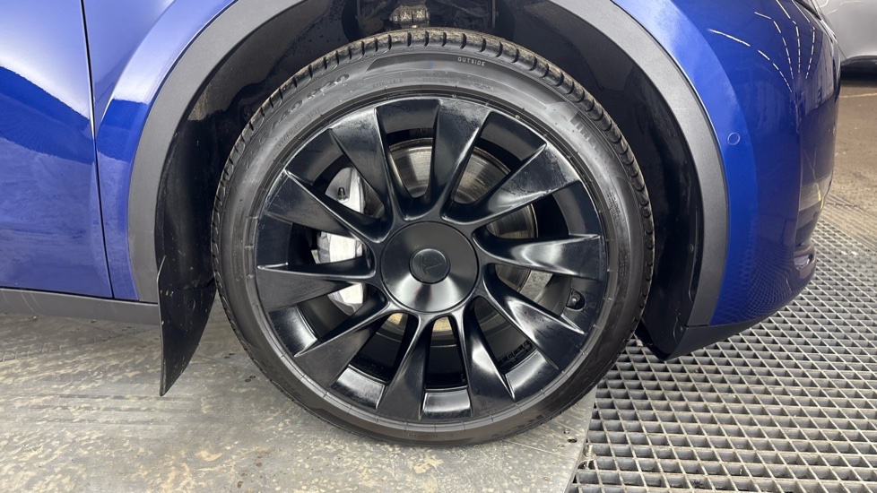 TESLA MODEL Y HATCHBACK Long Range AWD 5dr Auto