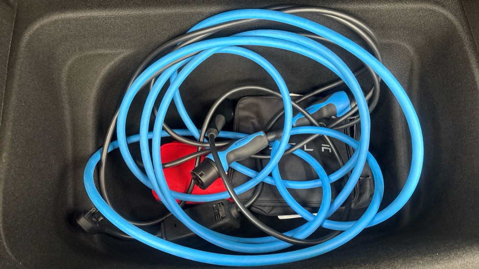 TESLA MODEL Y HATCHBACK RWD 5dr Auto