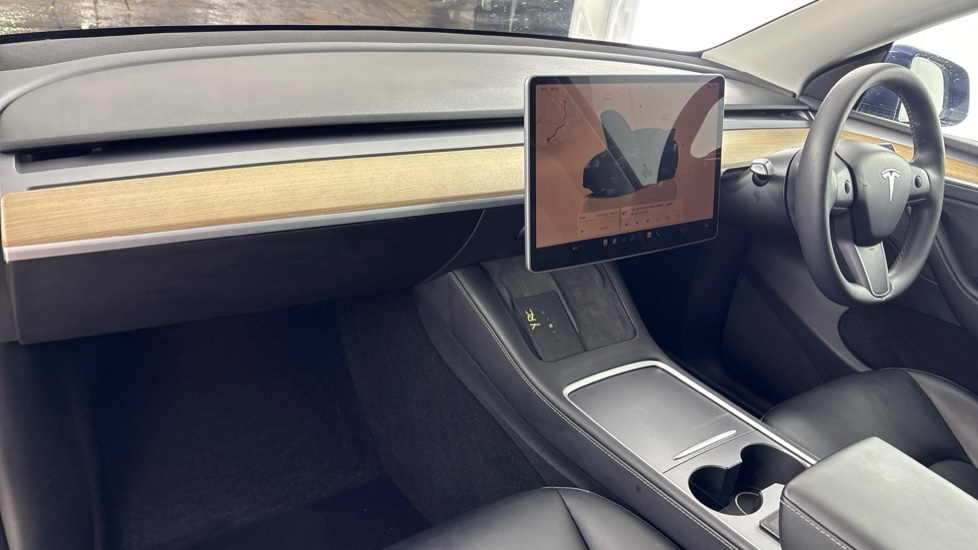 TESLA MODEL Y HATCHBACK Long Range AWD 5dr Auto